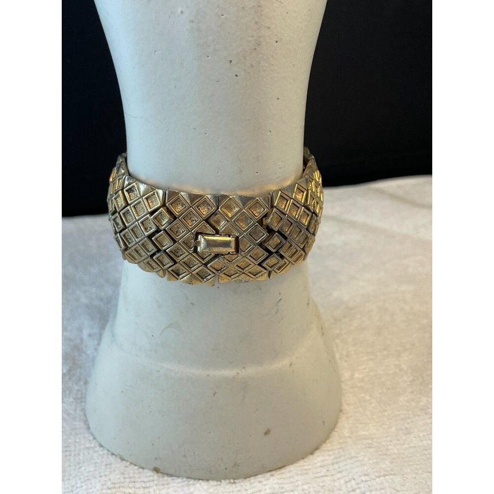 Hattie Carnegie Woven Panel Link Bangle Bracelet Signed-RARE-Vintage - Picture 4 of 7